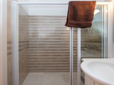 Apartment Apartment Ani - Two Bedroom Apartment with Terrace and Garden View - Features photo 15