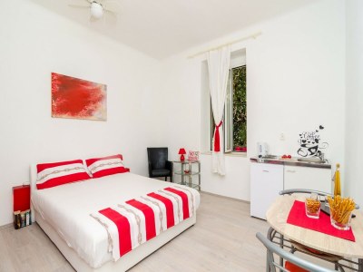 Apartment Apartment Caceris -  Comfort Studio Apartment with Terrace - Features photo 12