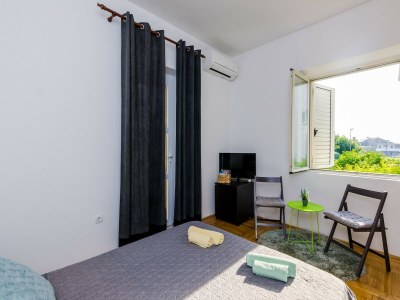 Apartment The Point Room - Double Room with City View - Features photo 8