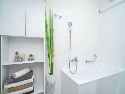 Apartment Apartments Blažević - Comfort Two Bedroom Apt with Hot Tub and Sea View - Features photo 14