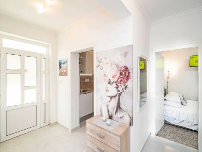 Apartment Apartments Blažević - Comfort Two Bedroom Apt with Hot Tub and Sea View - Outdoor photo 22