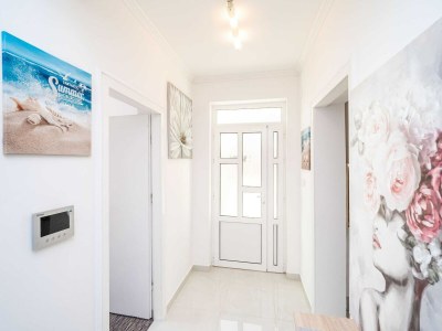 Apartment Apartments Blažević - Comfort Two Bedroom Apt with Hot Tub and Sea View - Outdoor photo 30