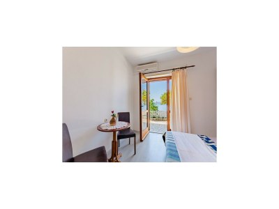 Apartment Villa Kosa - Two Bedroom Apartment with Terrace and Sea View (A1 Prizemlje) - Features photo 11