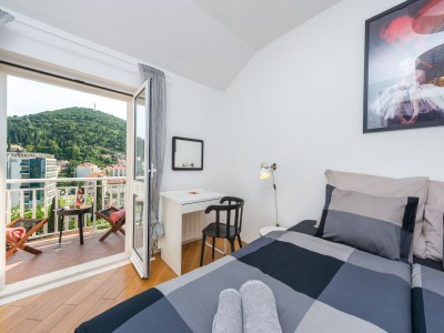 Apartment Apartment Marilyn - Two Bedroom Apartment with Terrace and Partial Sea View - Features photo 12