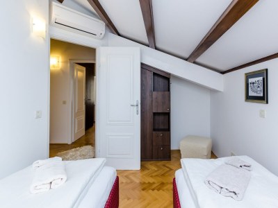 Apartment Apartment Maru Prestige - Comfort Duplex Two Bedroom Apartment - Features photo 14