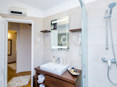 Apartment Apartment Maru Prestige - Comfort Duplex Two Bedroom Apartment - Features photo 16