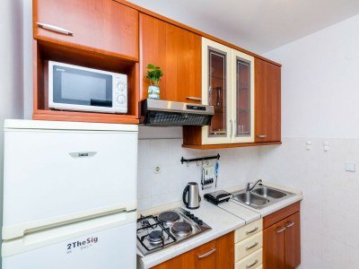 Apartment Apartment Antej - One Bedroom Apartment with Terrace and City View - Features photo 29