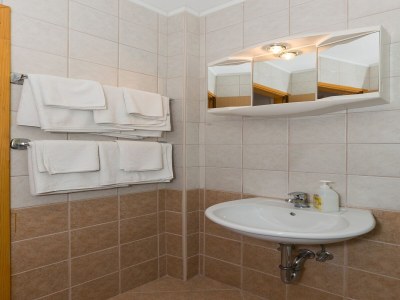 Apartment Villa Dubravka - Premium Studio Apartment with Balcony and Sea View (Apartman 2) - Features photo 15