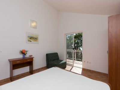 Apartment Villa Dubravka - Superior Studio Apartment with Balcony and Sea View (Apartman 3) in Mlini - Apartment