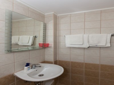Apartment Villa Dubravka - Superior One Bedroom Apartment with Balcony and Sea View (Apartman 6) - Features photo 25