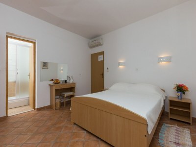 Apartment Villa Dubravka - Superior One Bedroom Apartment with Balcony and Sea View (Apartman 6) - Features photo 28