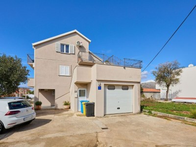 Apartment Apartment Milenka - Four Bedroom Apartment with Terrace - Outdoor photo 2