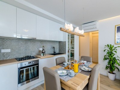 Apartment Apartments Lazarin - Two Bedroom Apartment with Balcony and Sea View (1 Veliki) - Features photo 14