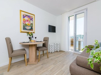 Apartment Apartments Lazarin - One Bedroom Apartment with Balcony and Sea View (2 Mali ) - Features photo 18