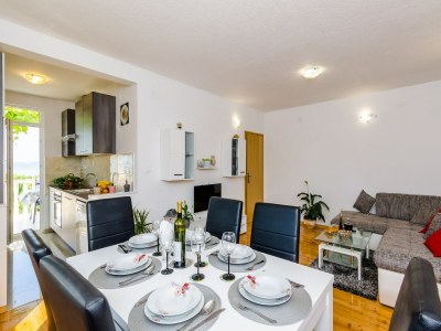 Apartment Apartment &  Rooms Maždin - One Bedroom Apartment with Balcony and Sea View - Features photo 22