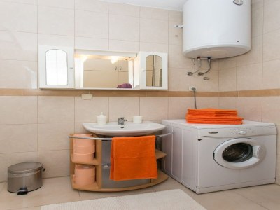 Apartment Bodul Vacation Apartment - Two Bedroom Apartment with Terrace and Sea View - Features photo 17