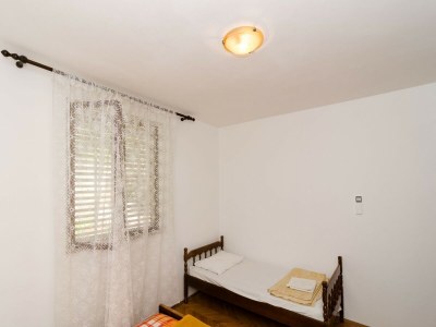 Apartment Villa Peragić - Triple Room 2 - Features photo 8