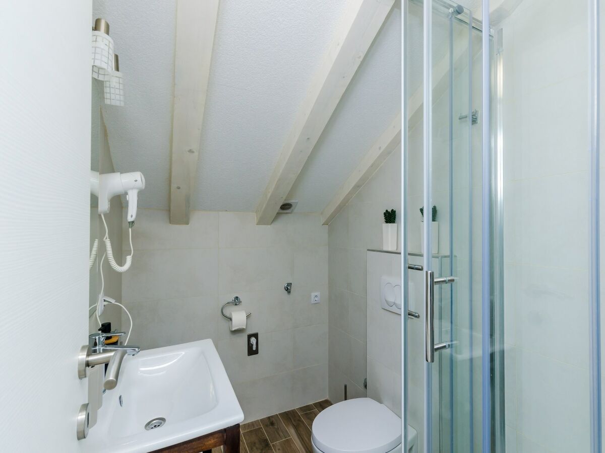 Apartment Apartments Life - Two Bedroom Apartment with Balcony and Sea View - Features photo 4