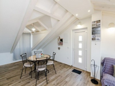 Apartment Apartments Life - Two Bedroom Apartment with Balcony and Sea View - Features photo 8