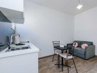 Apartment Apartments Life - Two Bedroom Apartment with Balcony and Sea View - Features photo 11