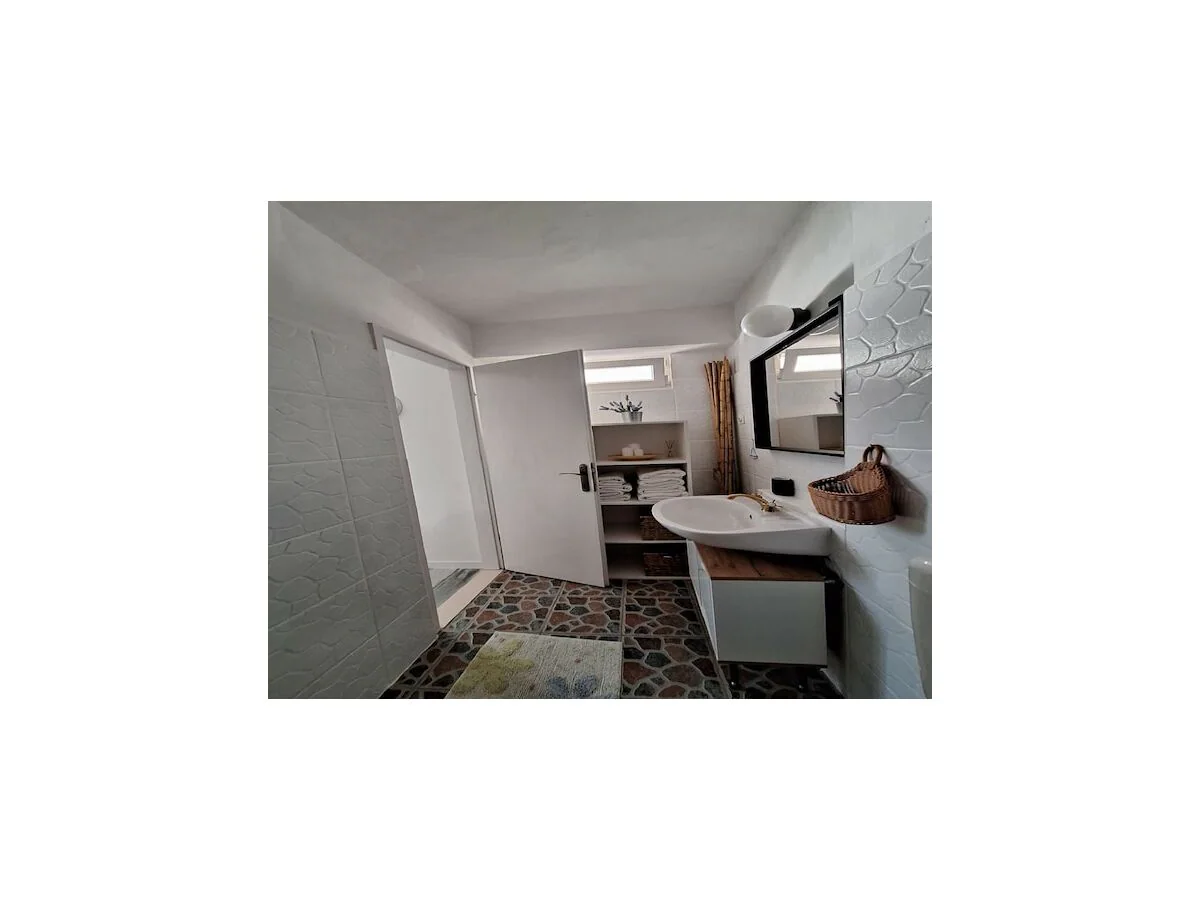 Apartment Apartments Mediterranean House - Two Bedroom Apartment with Terrace - Features photo 3