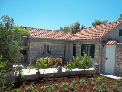 Holiday house Holiday Home in Mirca with terrace - Outdoor photo 2