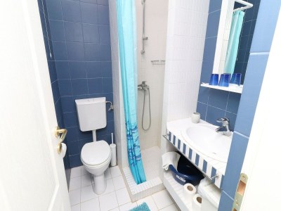 Apartment Apartments Trstenica-Two Bedroom Apartment with Balcony ( E ) - Features photo 5