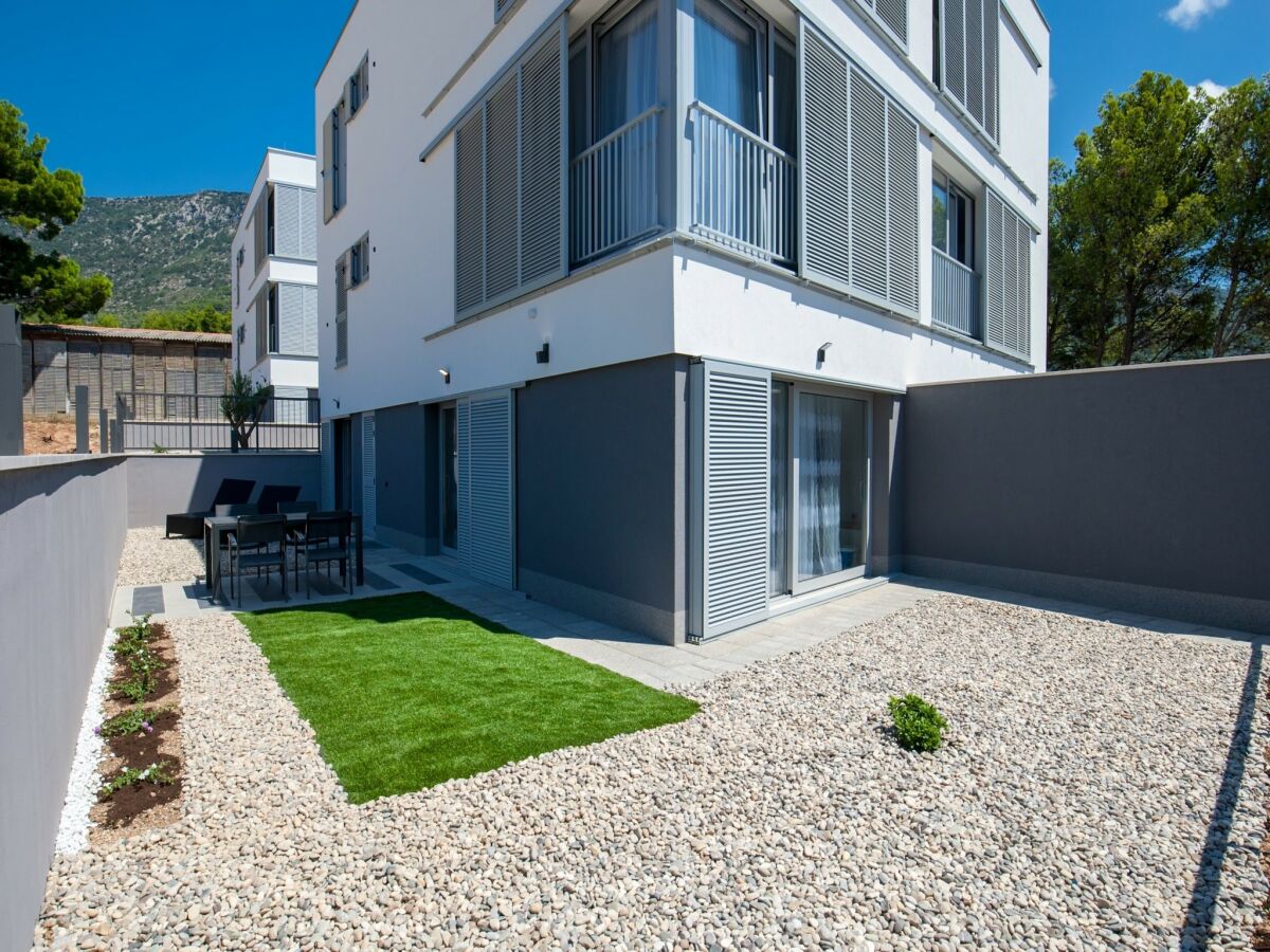 Apartment Apartments Dva Galeba - One Bedroom Apartment with Garden Terrace (202) - Outdoor photo 3