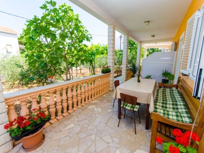 Apartment Apartments Ivana (TR) - One Bedroom Apartment with Terrace (A3) in Trogir Area - Apartment