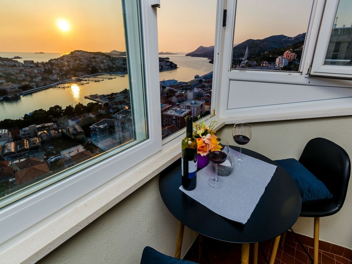 Apartment 1 bedroom apartment with balcony - Outdoor photo 2