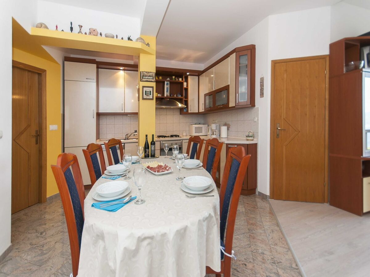 Apartment Apartment Brajki-Three Bedroom Apartment with Balcony and Sea View - Features photo 5