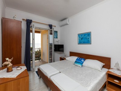 Apartment Apartments Belenum - One-Bedroom Apartment with Balcony and Sea View (no.3) - Features photo 15