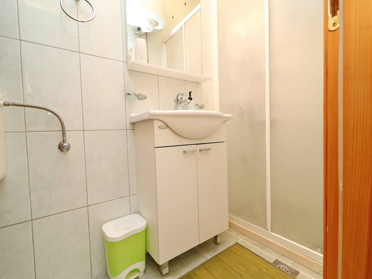 Apartment Apartments K &  N -One Bedroom Apartment - Features photo 2