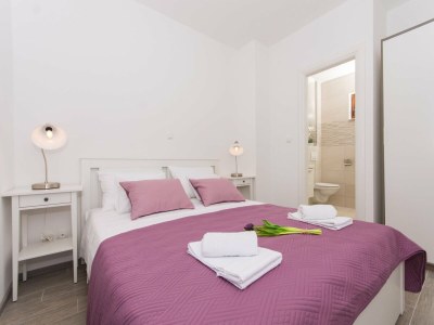 Apartment Villa LA-Comfort One Bedroom Apartment with Sea View Terrace 3 - Features photo 13