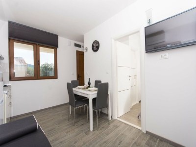 Apartment Villa LA-Comfort One Bedroom Apartment with Sea View Terrace 3 - Features photo 27