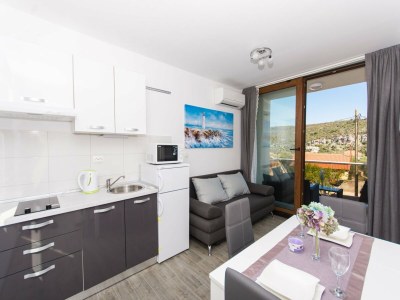 Apartment Villa LA-Comfort One Bedroom Apartment with Sea View Terrace 2 - Features photo 34