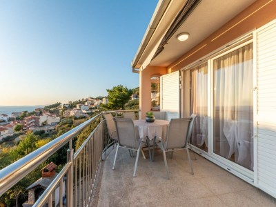 Apartment Apartments Palma - Two Bedroom Apartment with Balcony and Sea View  ( Veliki ) - Outdoor photo 6