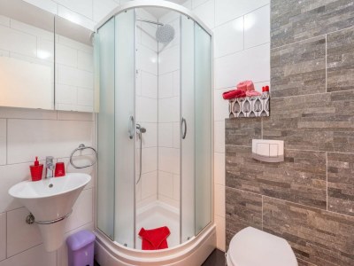 Apartment Apartments Palma - Two Bedroom Apartment with Balcony and Sea View  ( Veliki ) - Features photo 17