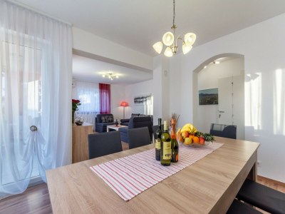 Apartment Apartments Palma - Two Bedroom Apartment with Balcony and Sea View  ( Veliki ) - Features photo 18