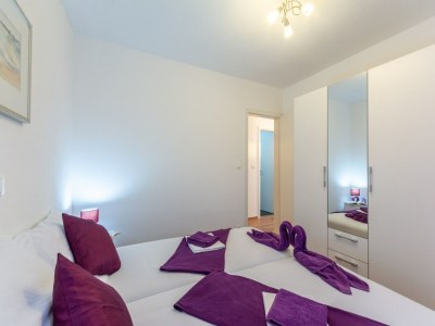 Apartment Apartments Palma - Two Bedroom Apartment with Balcony and Sea View  ( Veliki ) - Features photo 27