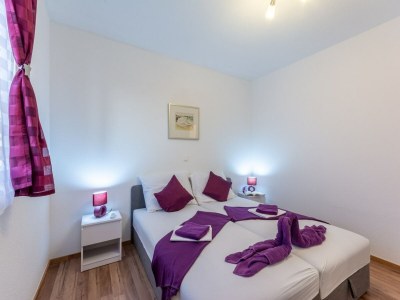 Apartment Apartments Palma - Two Bedroom Apartment with Balcony and Sea View  ( Veliki ) - Features photo 35