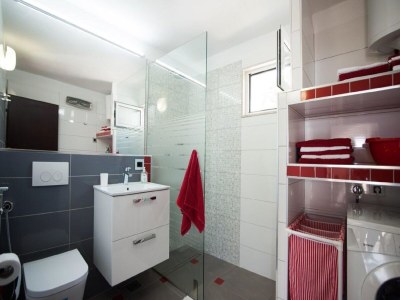 Holiday house Holiday home  Ingrid - Four Bedroom Holiday Home with Pool - Features photo 8