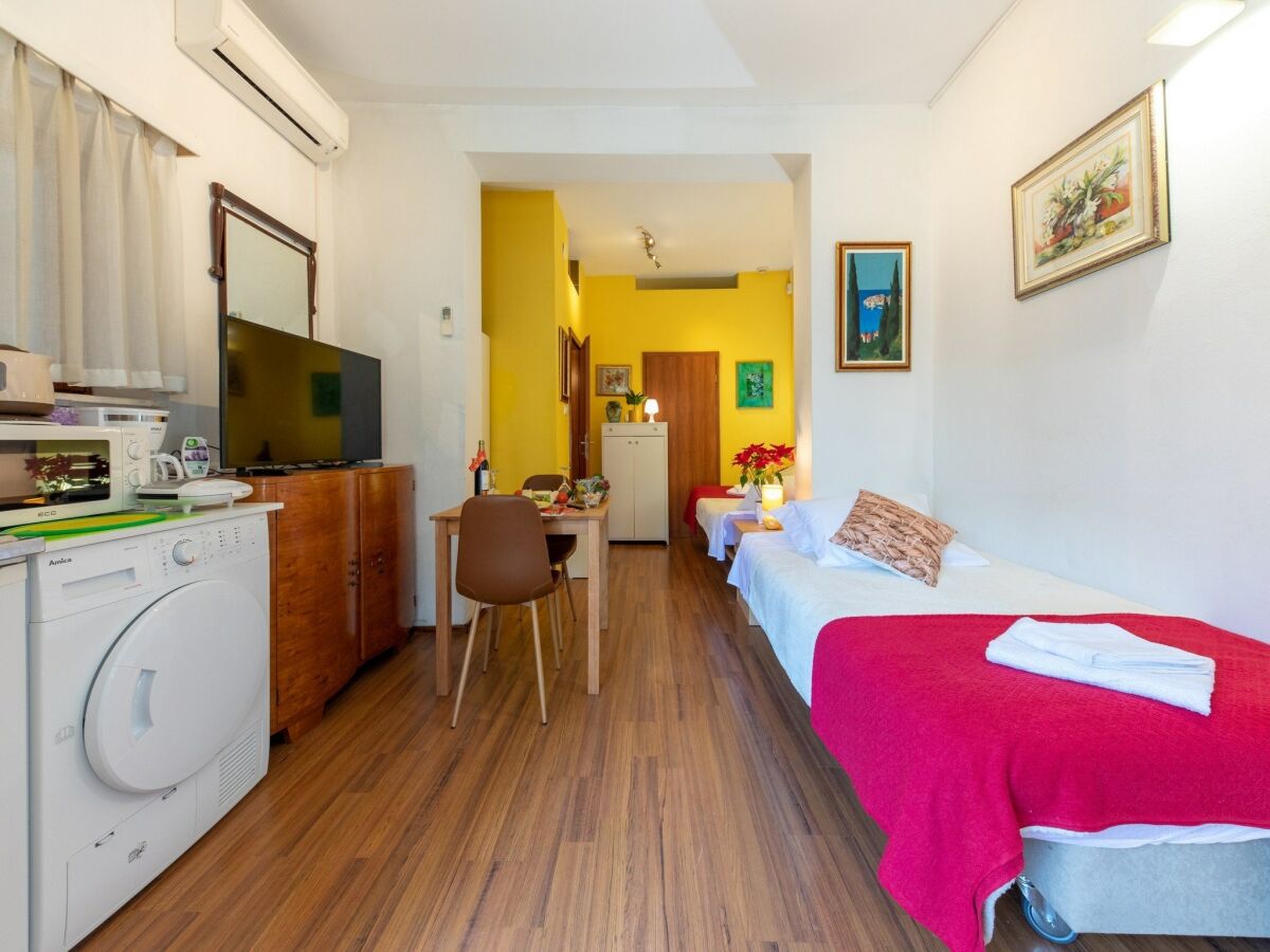 Apartment Apartments Studio Dubrovnik Beach Area-Studio Apartment - Features photo 2