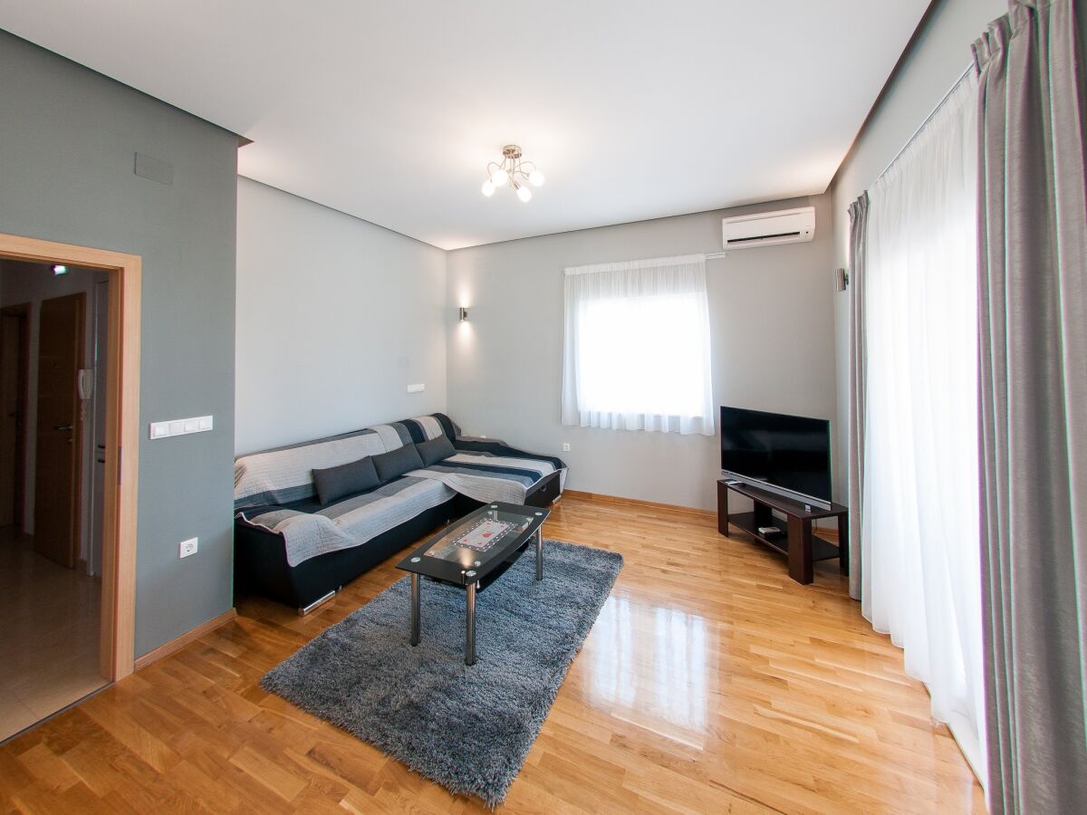 Apartment Apartments Anita-Luxury Three Bedroom Apartment with Terrace - Features photo 5