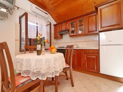 Apartment Apartments Peselj-Studio Apartment with Balcony and Sea View ( 1 ) - Features photo 9