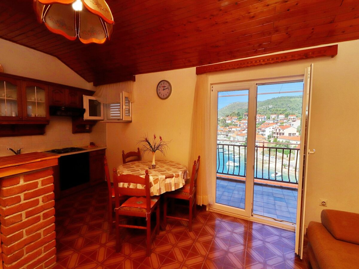 Apartment Apartments Peselj-One Bedroom Apartment with Balcony and Sea View ( 2 ) - Features photo 2