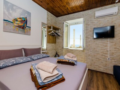 Apartment Rooms City Central Old Town - Triple Rom with Sea View - Features photo 12