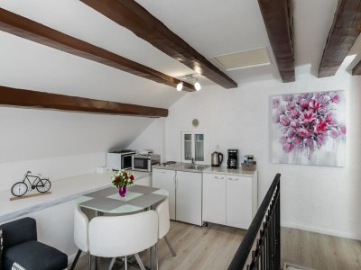 Apartment Old Town Charming Nest - One Bedroom Apartment - Features photo 4