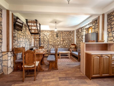 Villa Villa Lazini Dvori - Two Bedroom Stone House Villa with Private Pool - Features photo 9