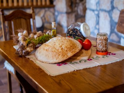 Villa Villa Lazini Dvori - Two Bedroom Stone House Villa with Private Pool - Features photo 21